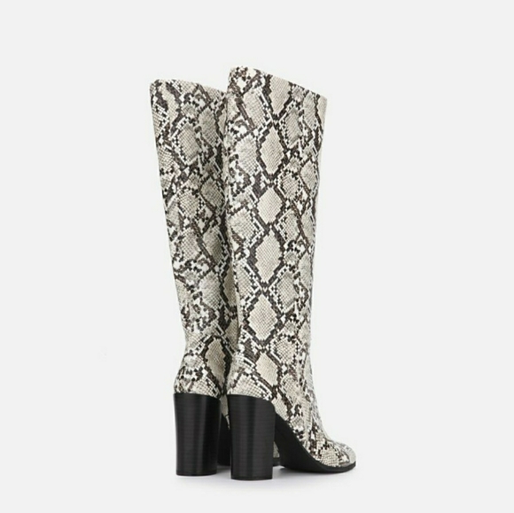 Sassy Kenneth Cole Snake Embossed Boots - Picture 10 of 11